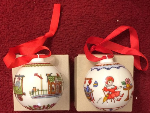 Zwei weihnachtskugeln der - zwei,